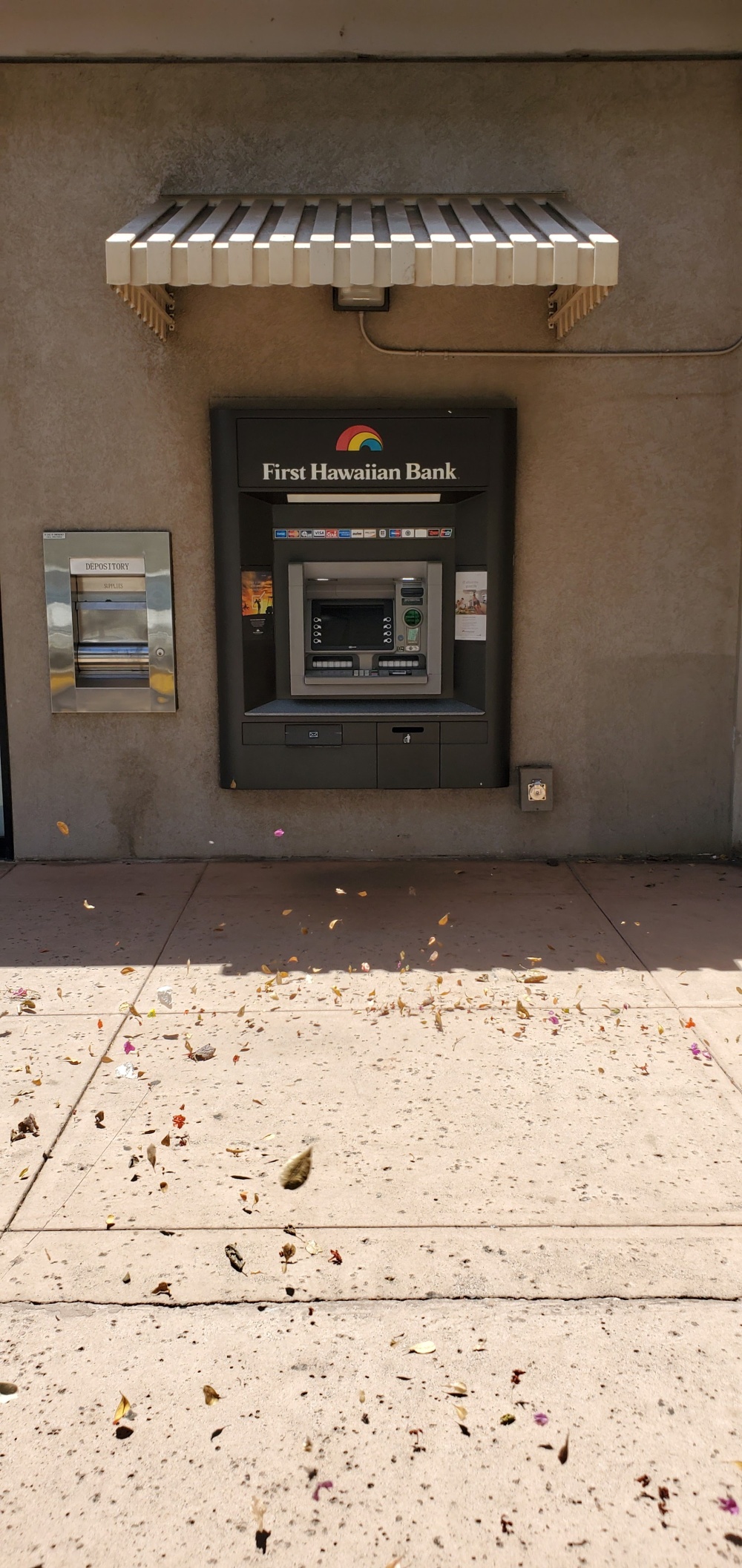 First Hawaiian Bank Ewa Beach Branch 01