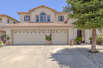 Money Tree Realty 02