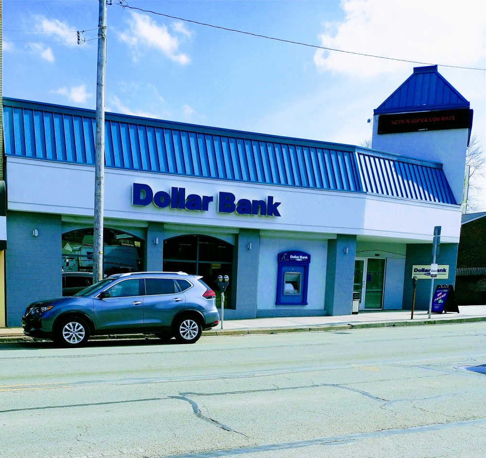 Dollar Bank 01
