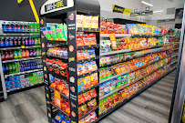 Dollar General 03