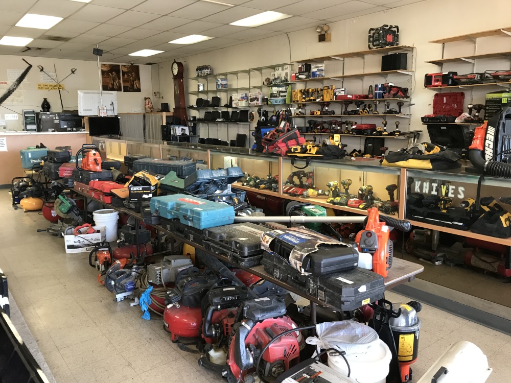 Lev's Pawn Shop 01
