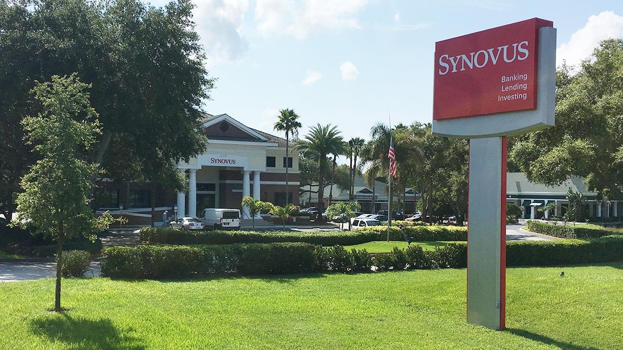 Synovus Bank 01