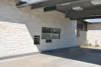 R Bank 02