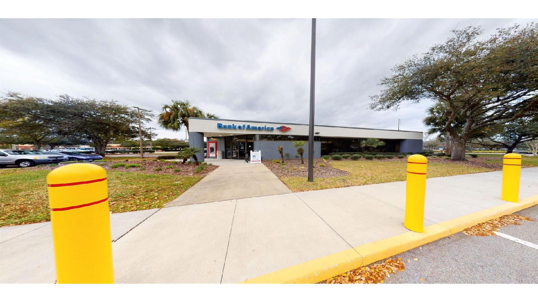 Bank of America (with Drive-thru ATM) 01
