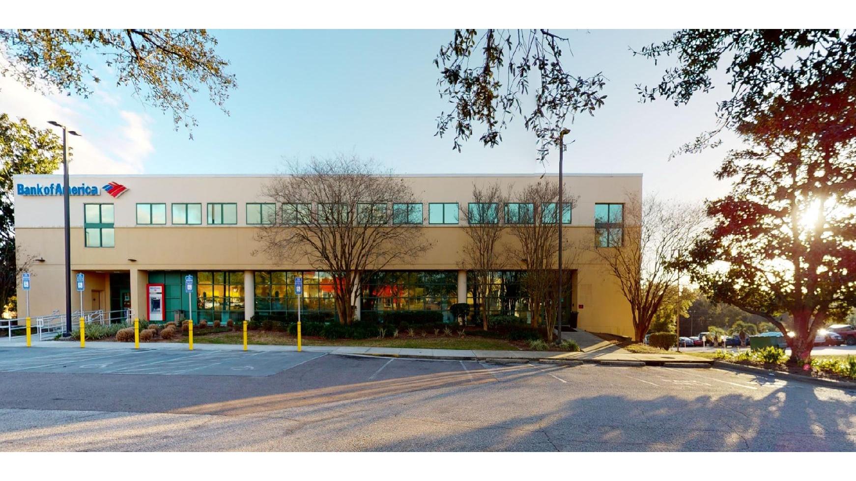 Bank of America (with Drive-thru ATM) 01