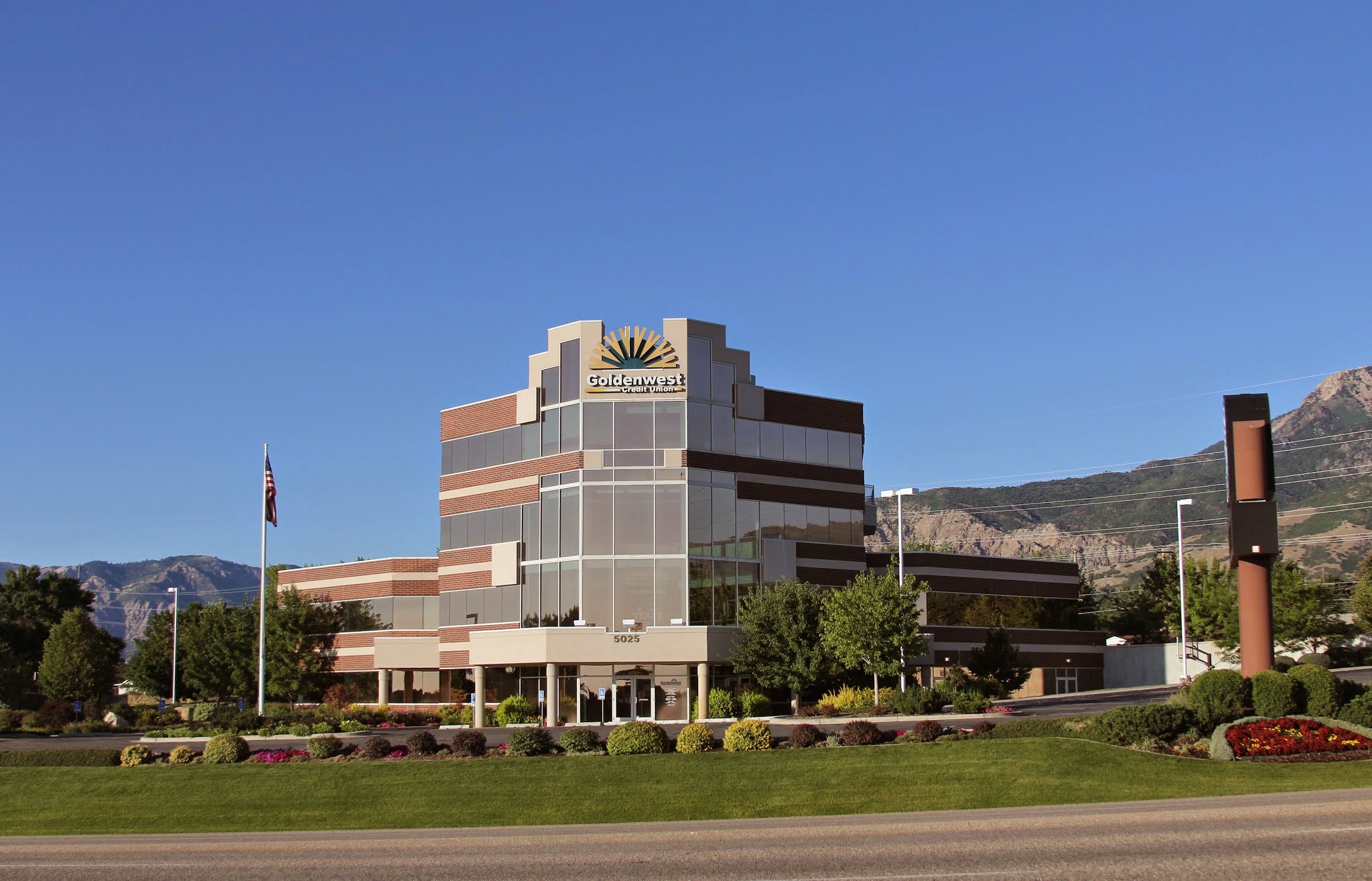 Goldenwest Credit Union 01
