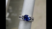Luxe Jewelry and Pawn 02