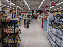 Cash Wise Liquor Store St. Michael 02
