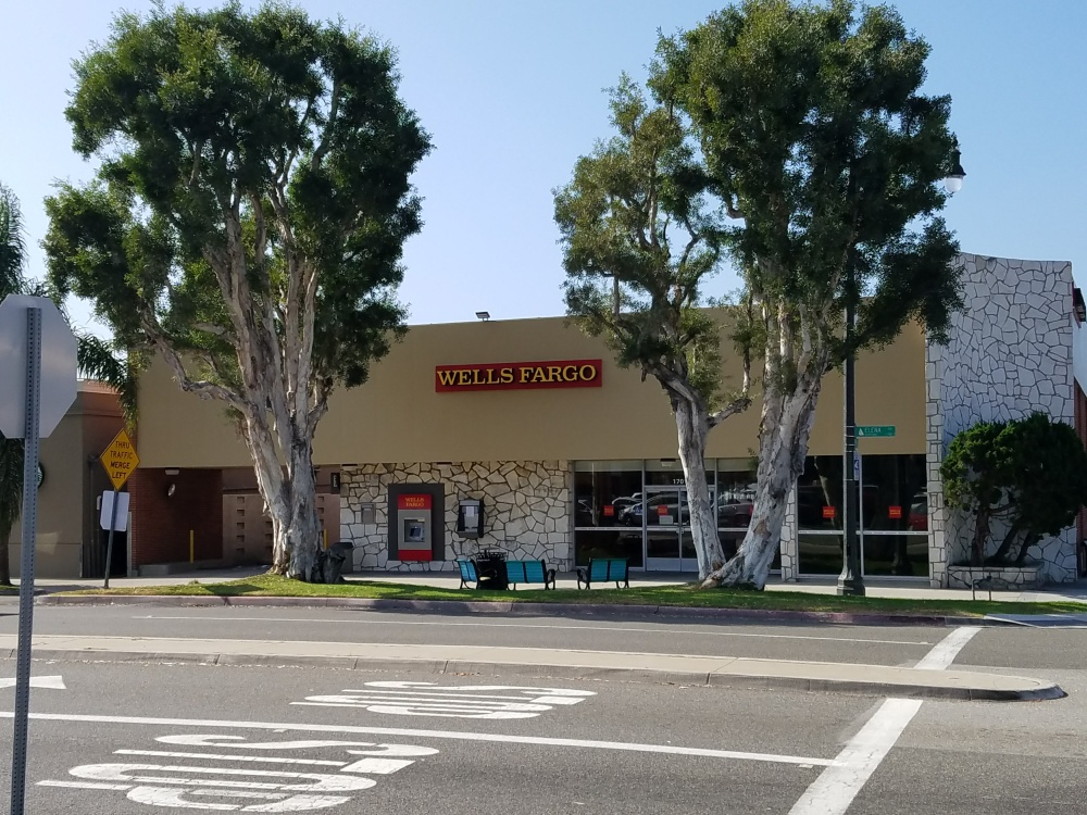 Wells Fargo Bank 01