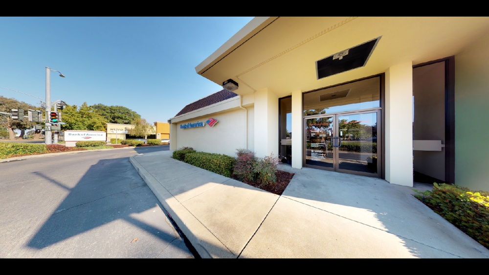 Bank of America (with Drive-thru ATM) 01