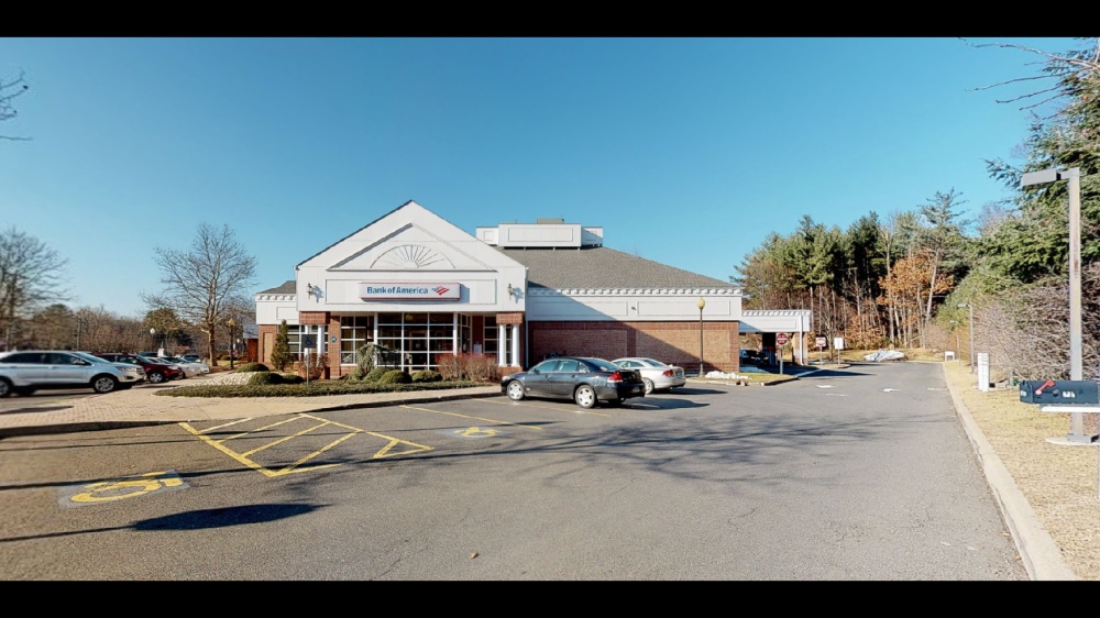 Bank of America (with Drive-thru ATM) 01