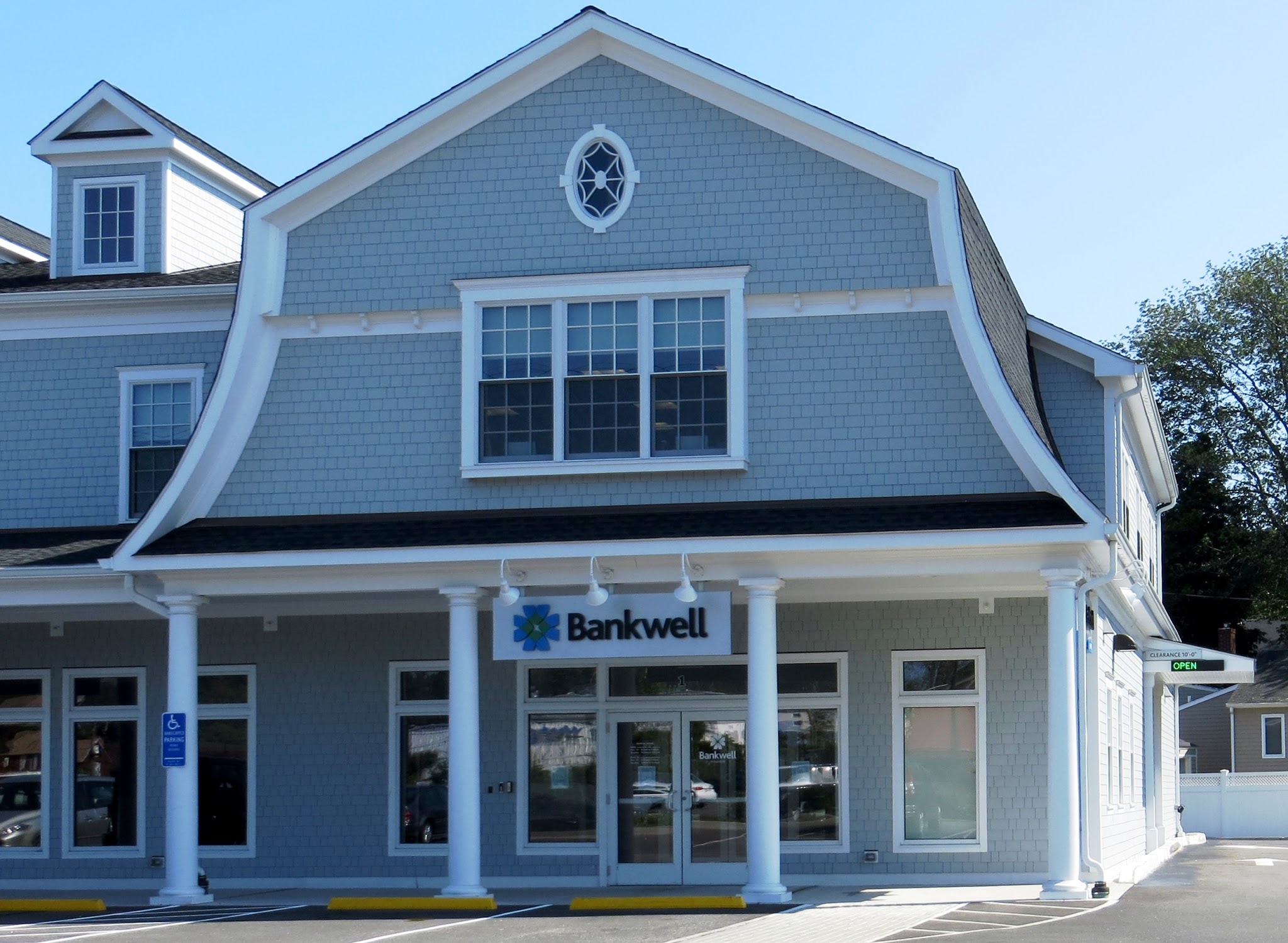 Bankwell 01