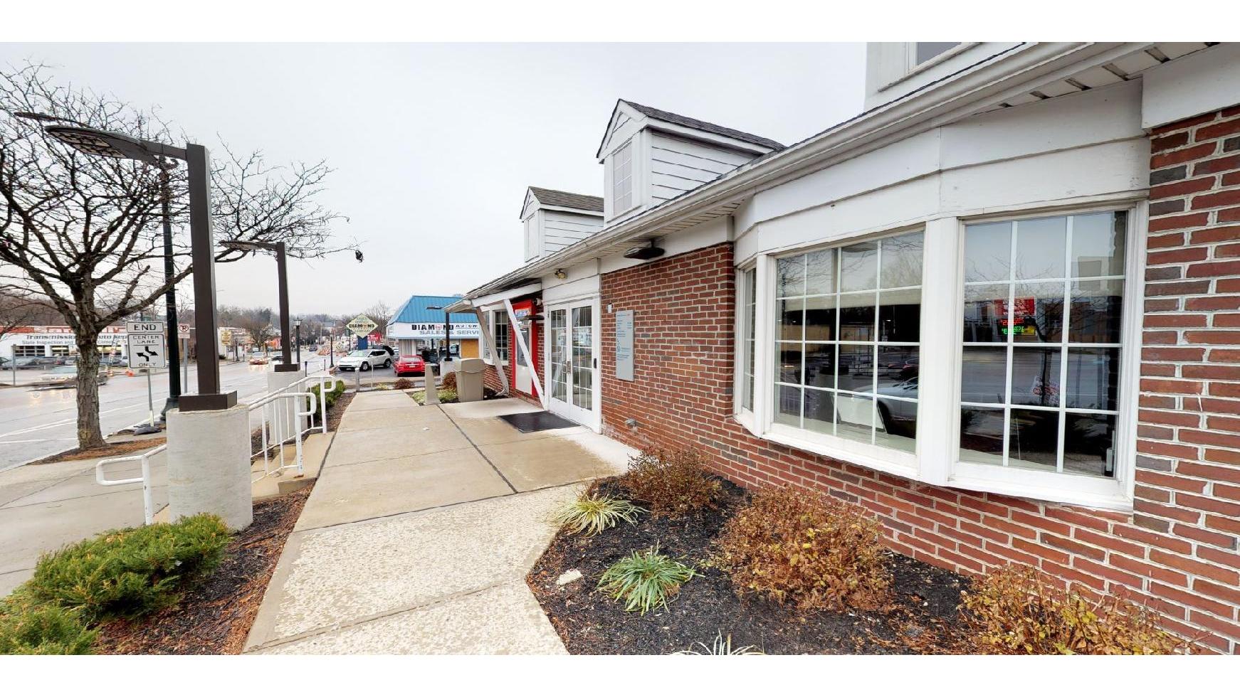 Bank of America (with Drive-thru services) 01
