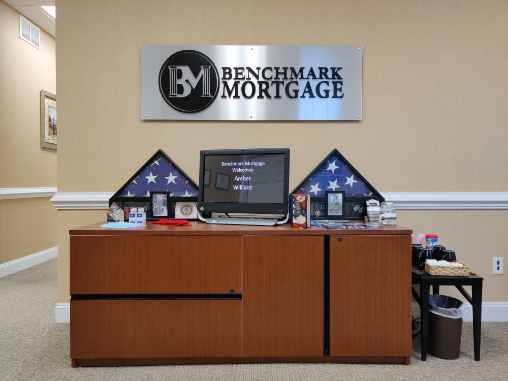 Benchmark Mortgage 01
