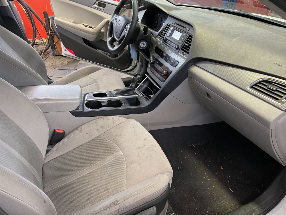 Rich auto detail and repair 01