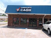 Check Into Cash 02