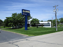 UMB Bank (with drive-thru services) 04