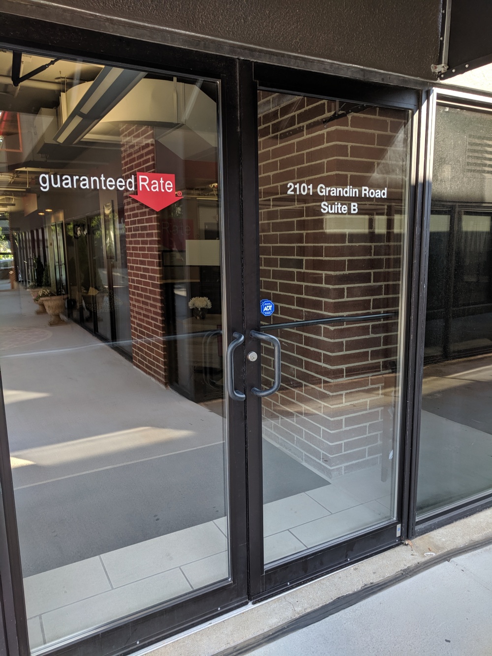 Tom Glover at Guaranteed Rate (NMLS #581277) 01