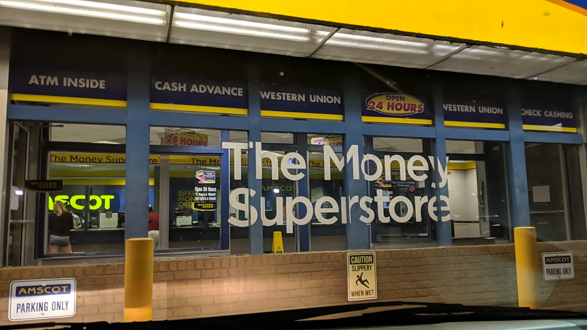 Amscot - The Money Superstore 01