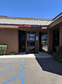 Re/Max Direct 03