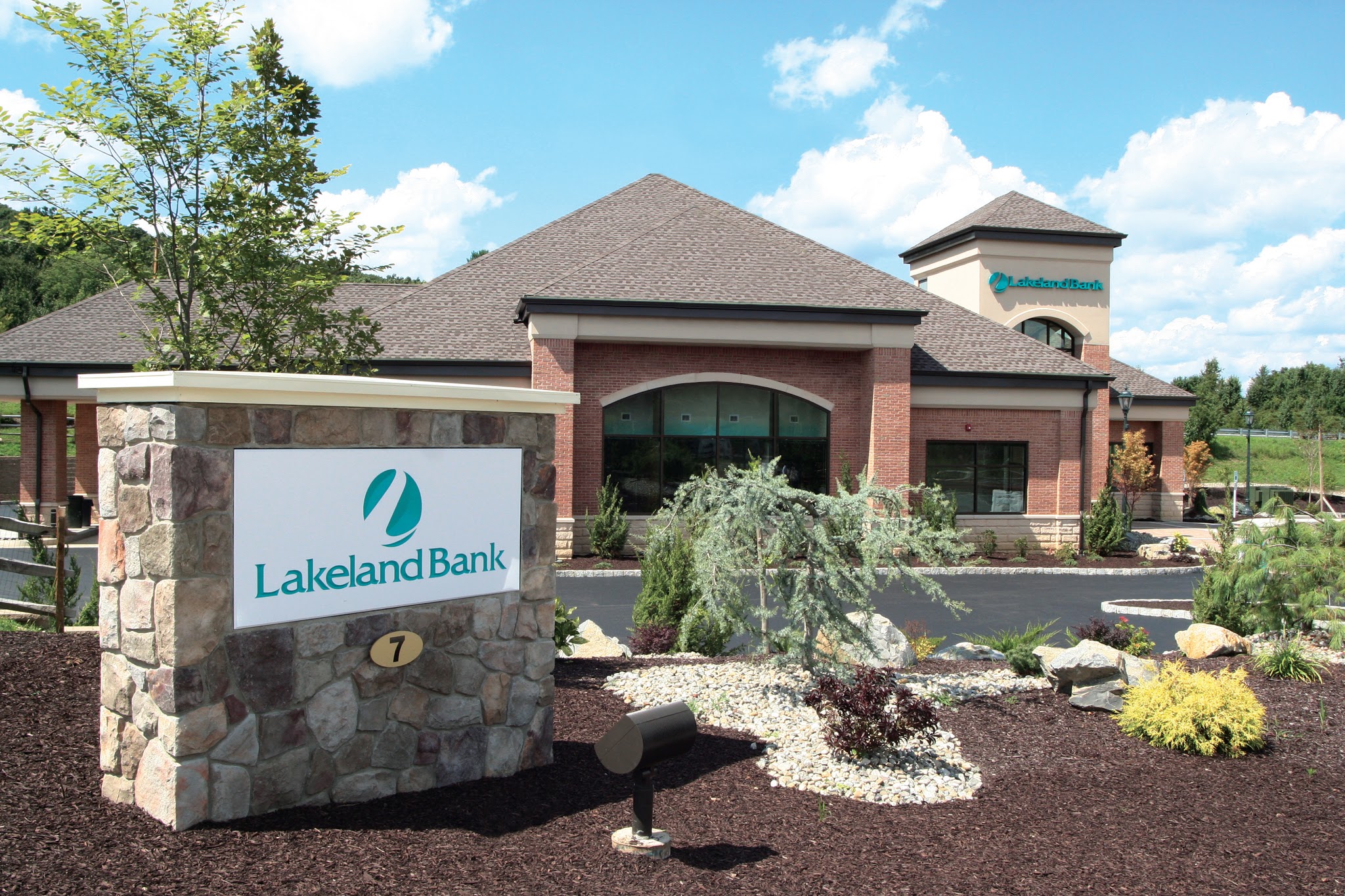 Lakeland Bank 01