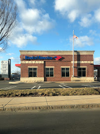 Bank of America (with Drive-thru ATM) 01