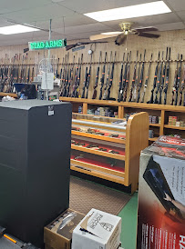 Danny's Pawn & Sporting Goods 04