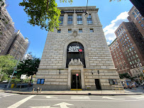 Apple Bank 02