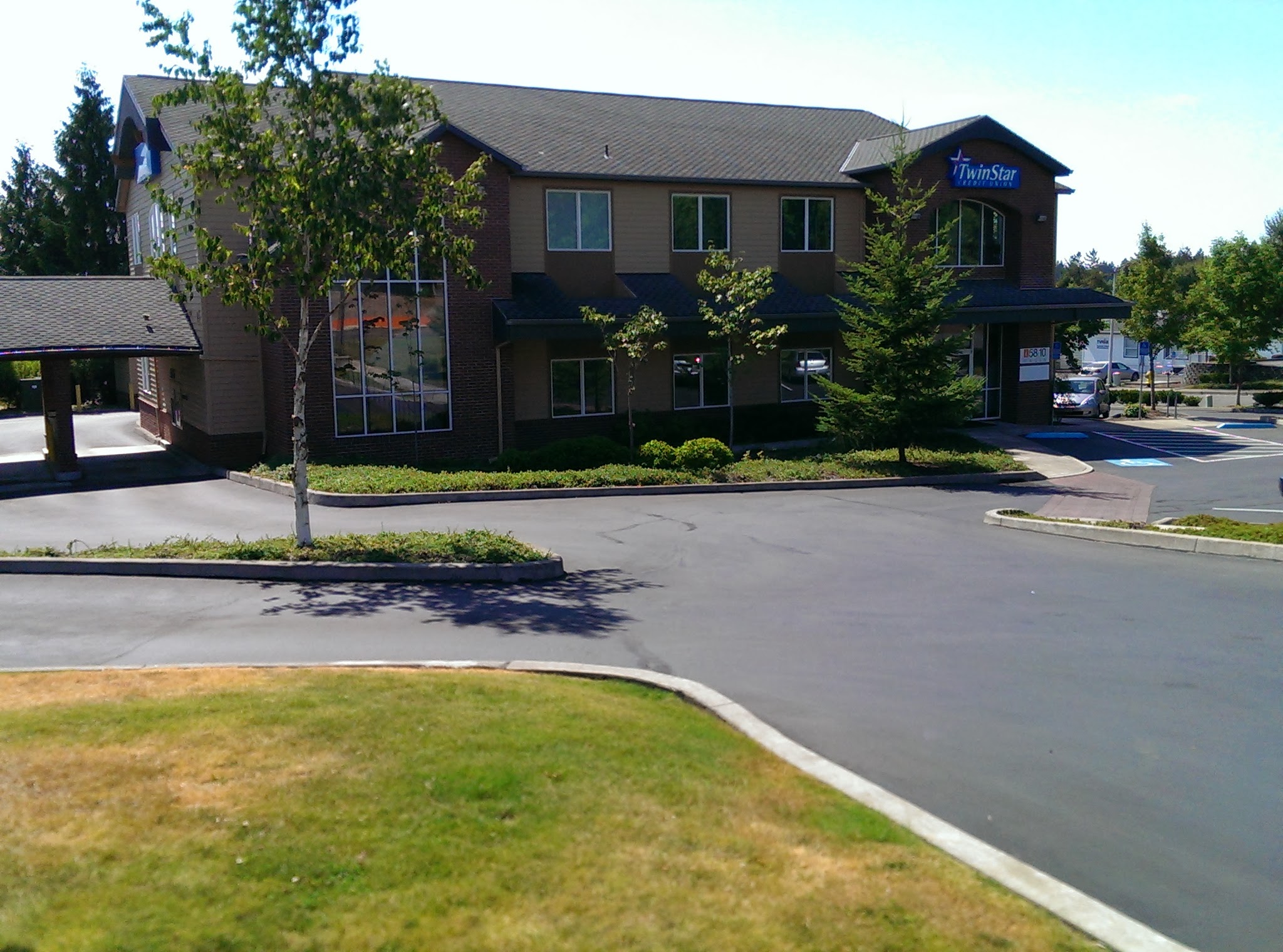 TwinStar Credit Union Wilsonville 01