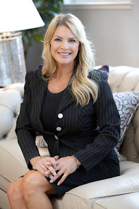 Cynthia MacDermott Realtor 01
