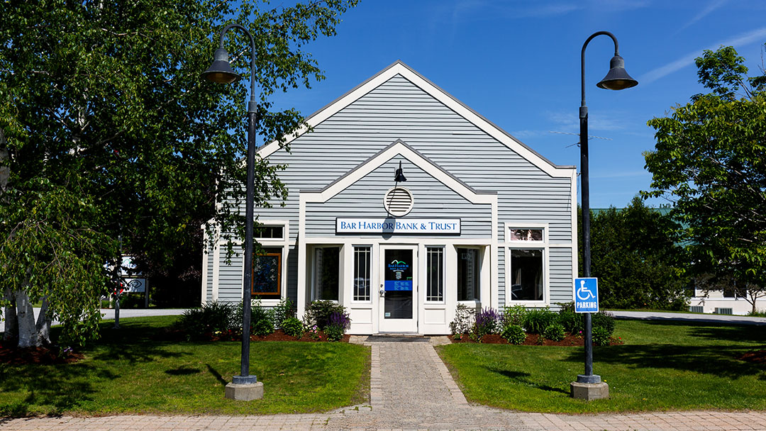 Bar Harbor Bank & Trust 01