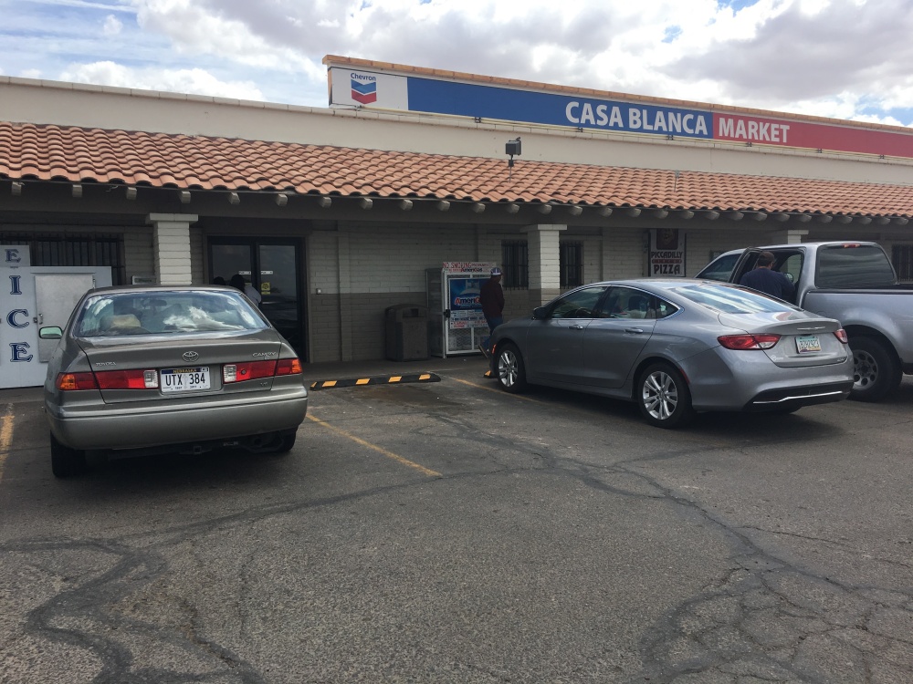 Casa Blanca Market 01