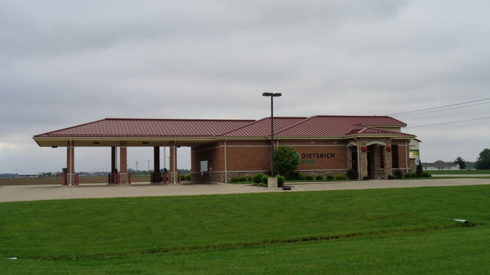Dieterich Bank Lake Sara 01