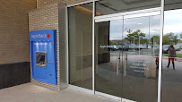 Apple Bank 04