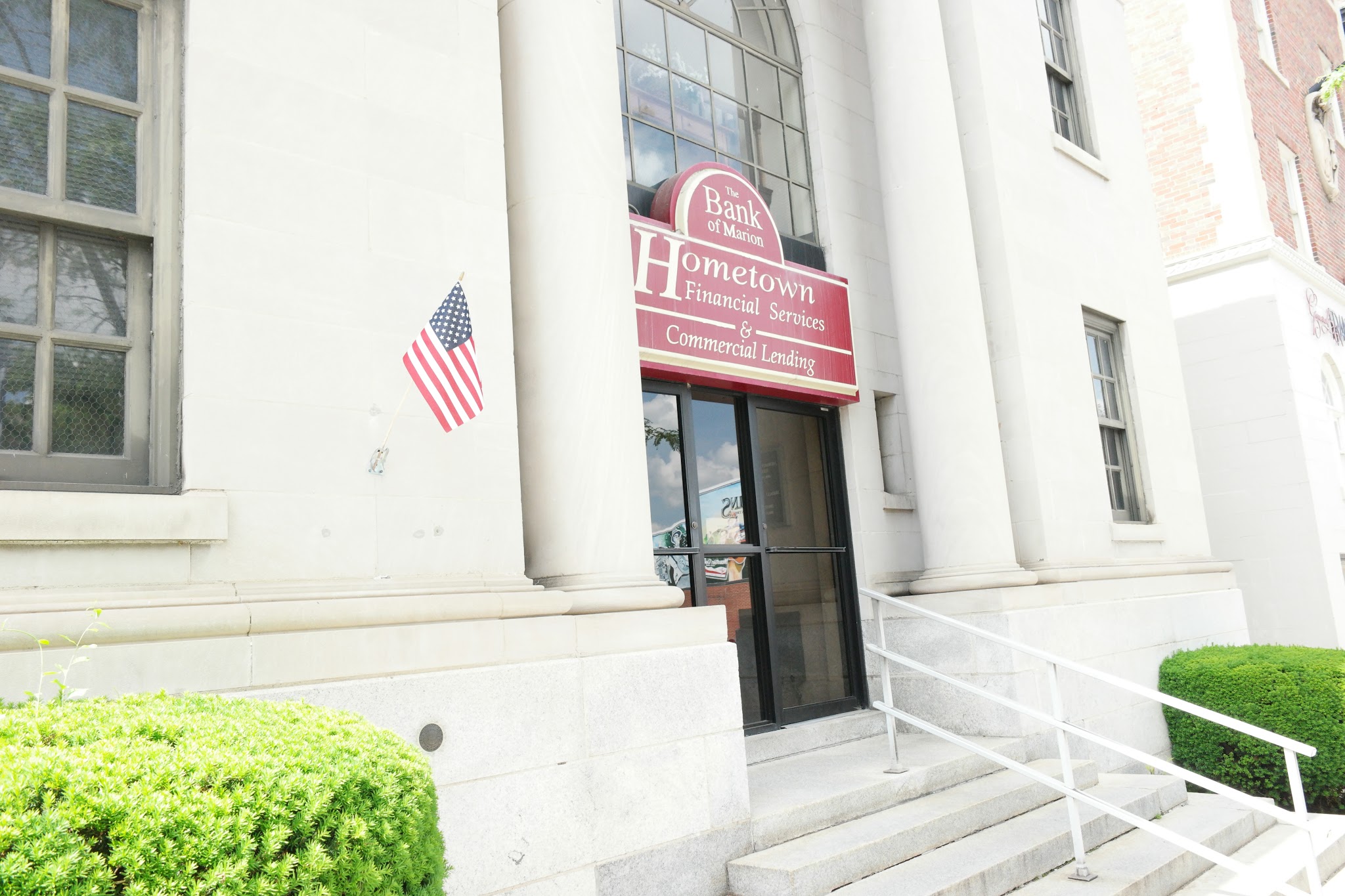 Hometown Financial Services - The Bank of Marion 01