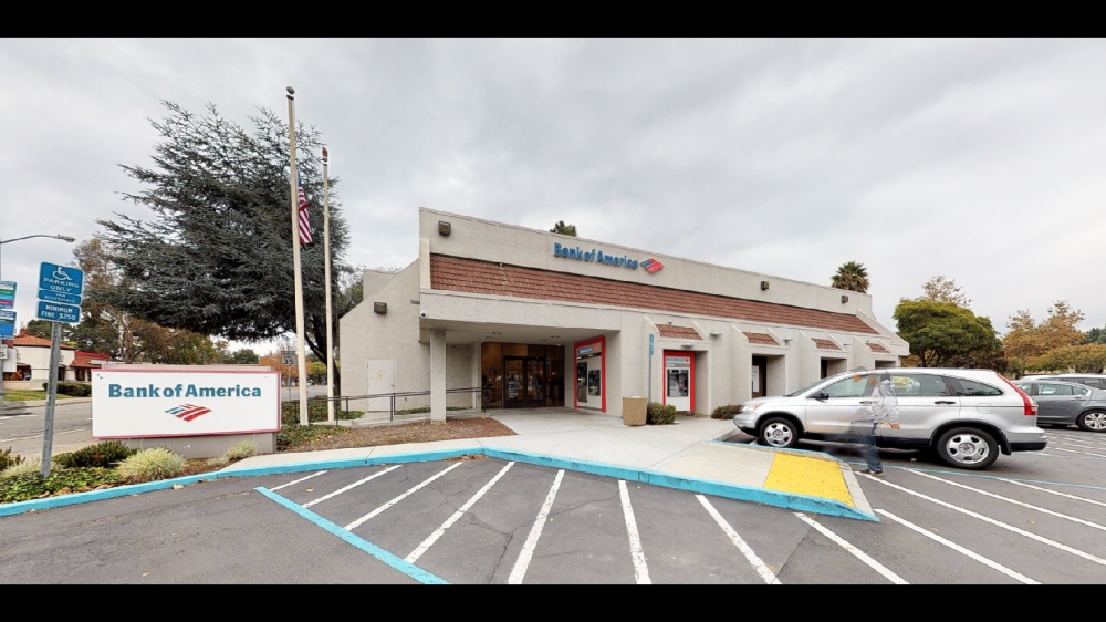 Bank of America (with Drive-thru ATM) 01