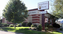 HomeTown Bank 01