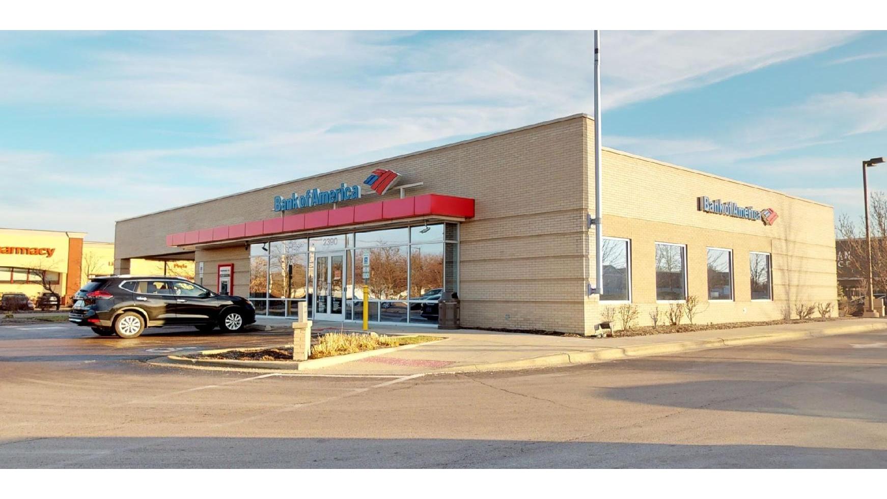 Bank of America (with Drive-thru ATM) 01