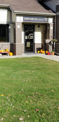 CENTURY 21 Affiliated 03