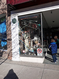 Main Street Pawn Shop 02