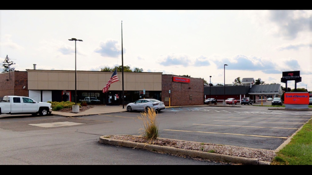 Bank of America (with Drive-thru ATM) 01