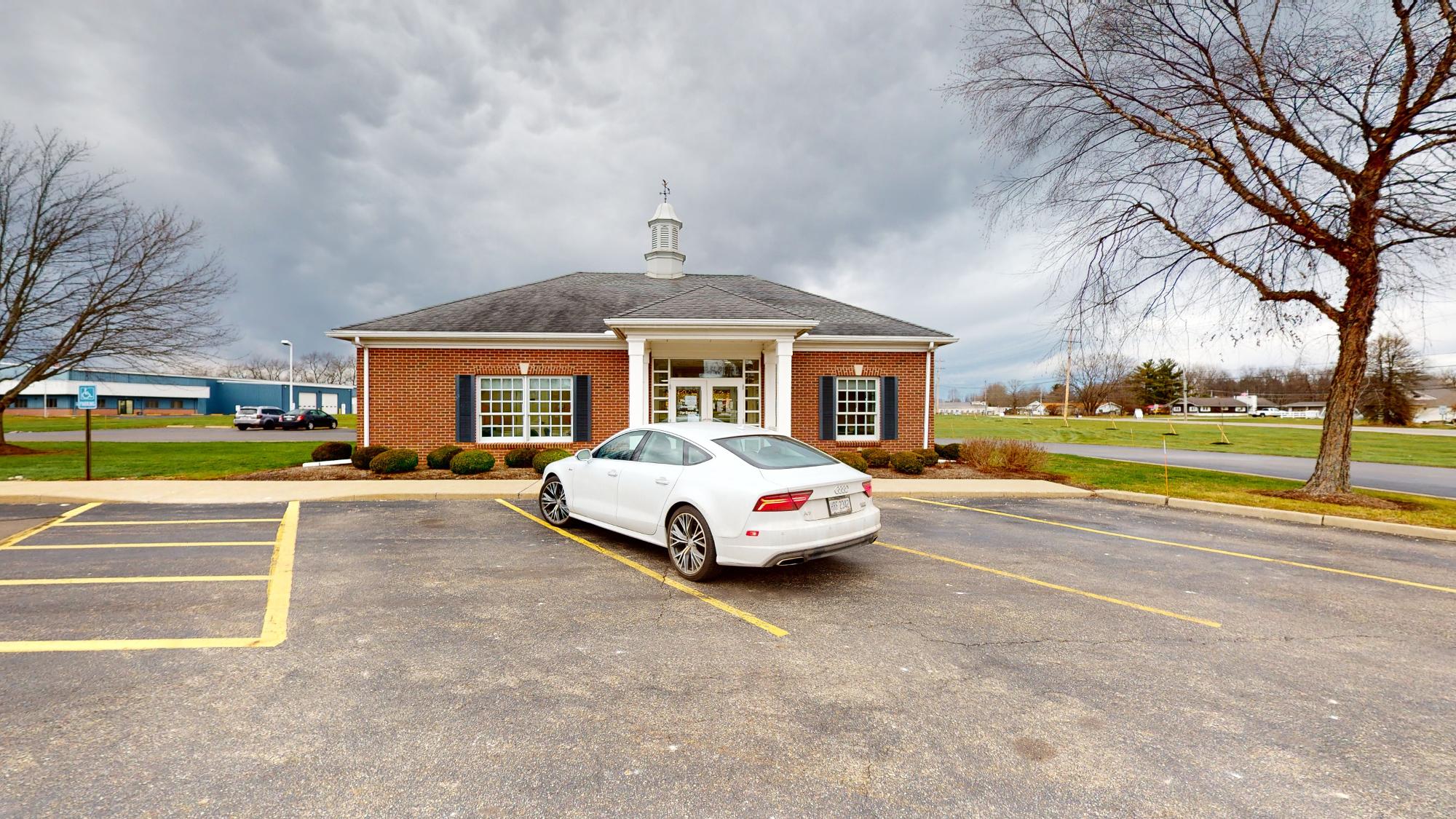 Park National Bank: Mount Vernon South Drive-Thru Center 01
