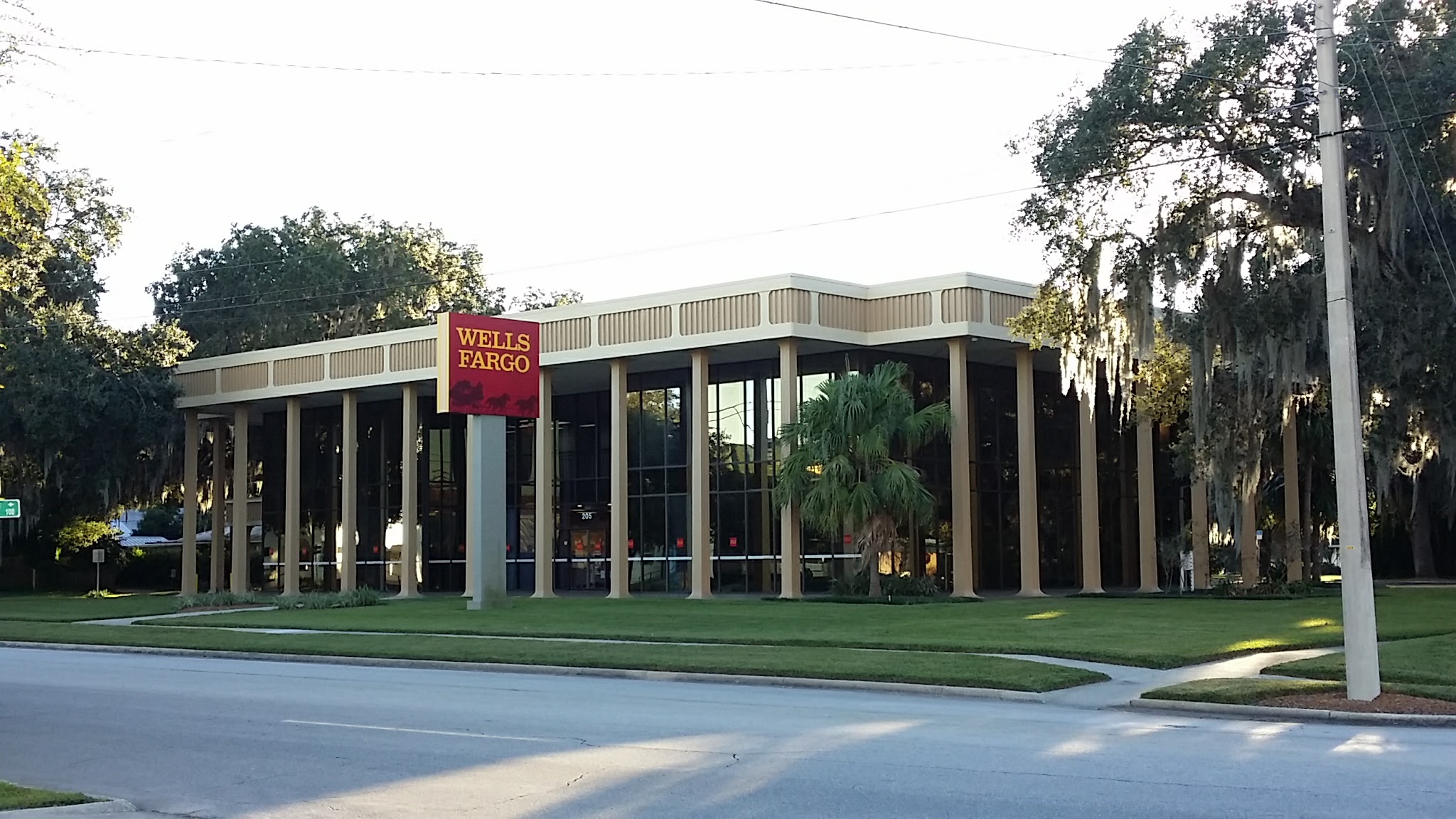 Wells Fargo Bank 01