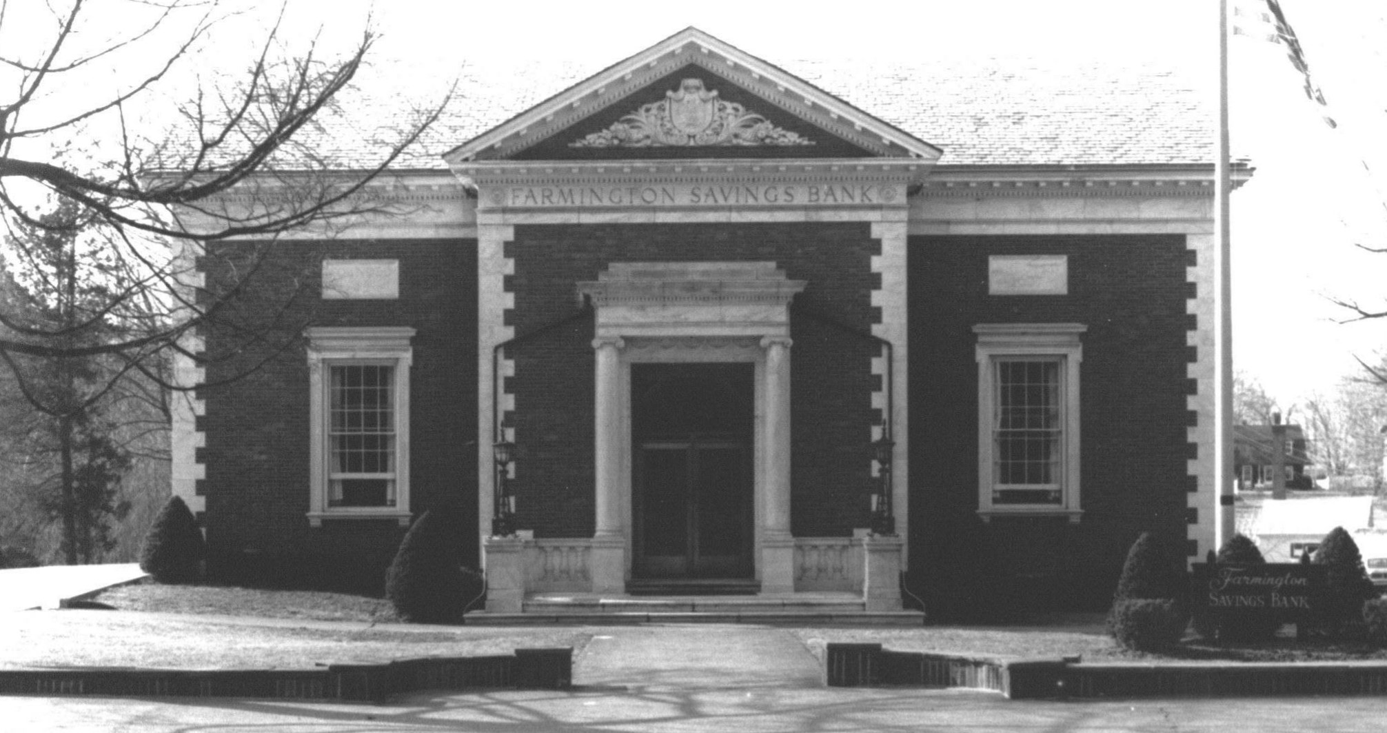 People's United Bank 01