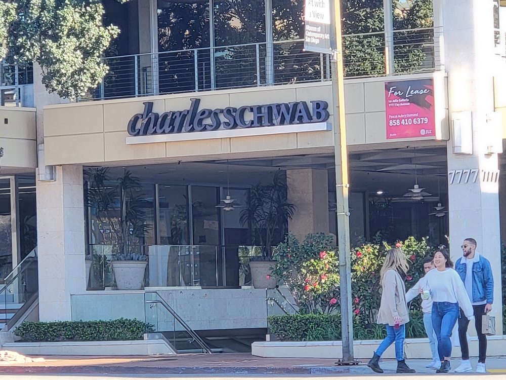 Charles Schwab 01