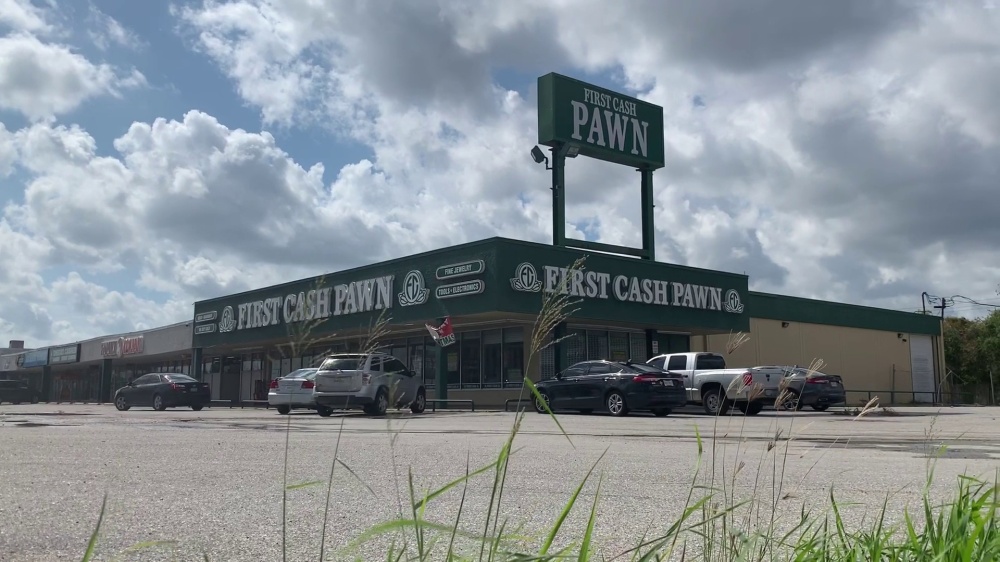 First Cash Pawn 01