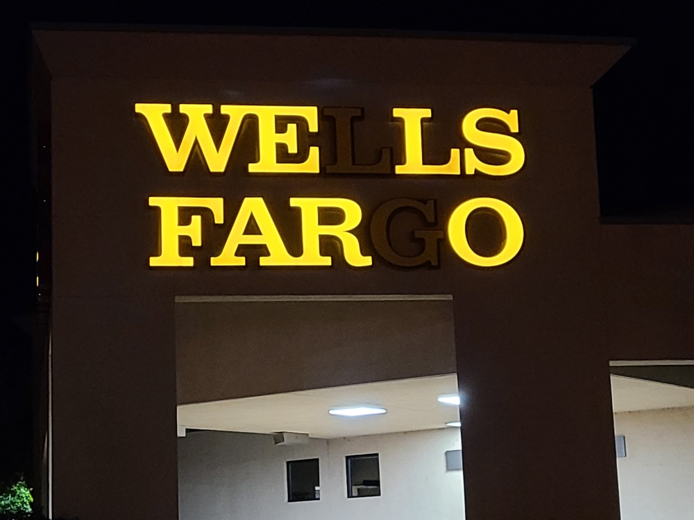 Wells Fargo Bank 01