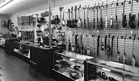 Music City Pawn 02