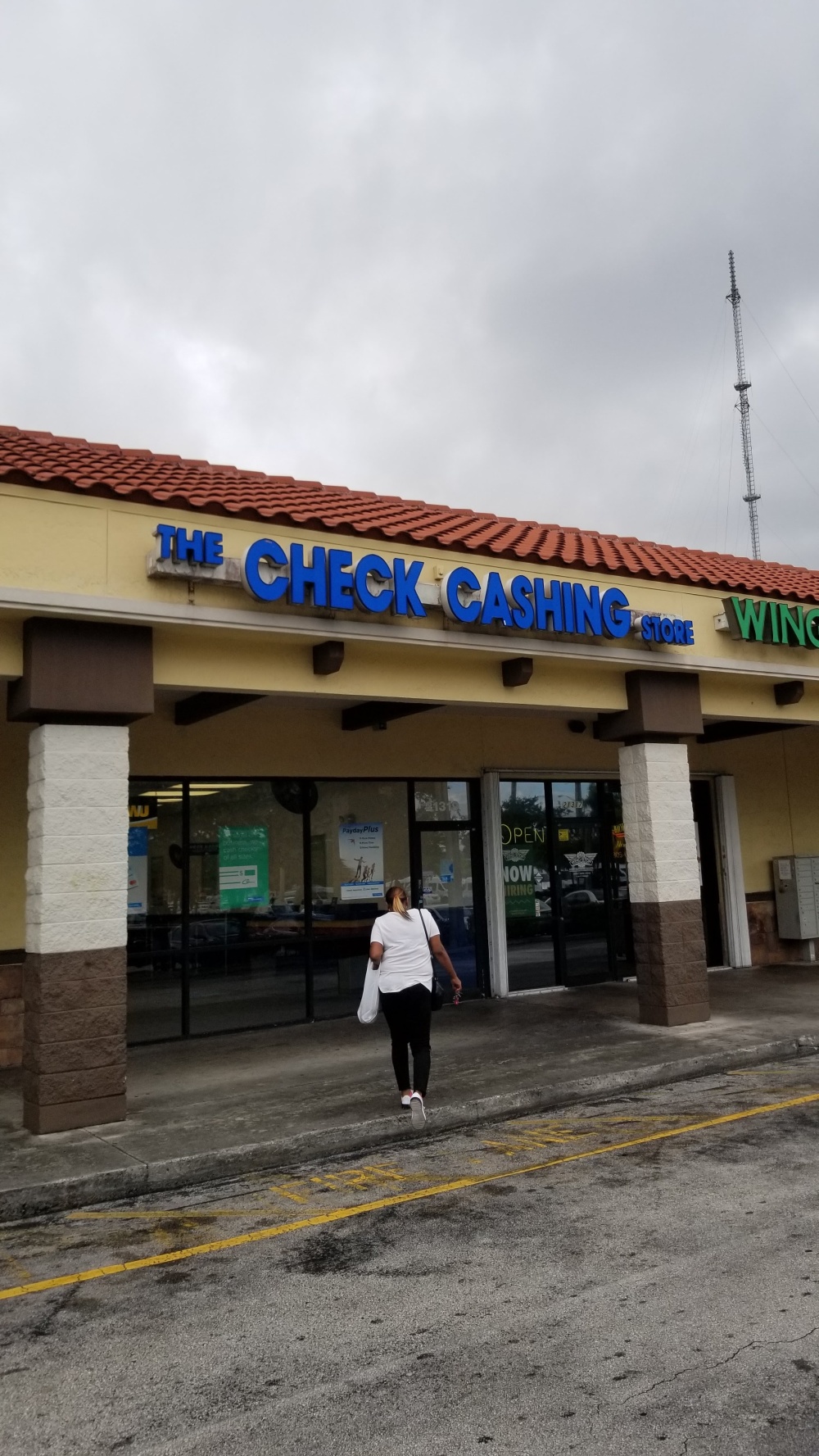 The Check Cashing Store 01