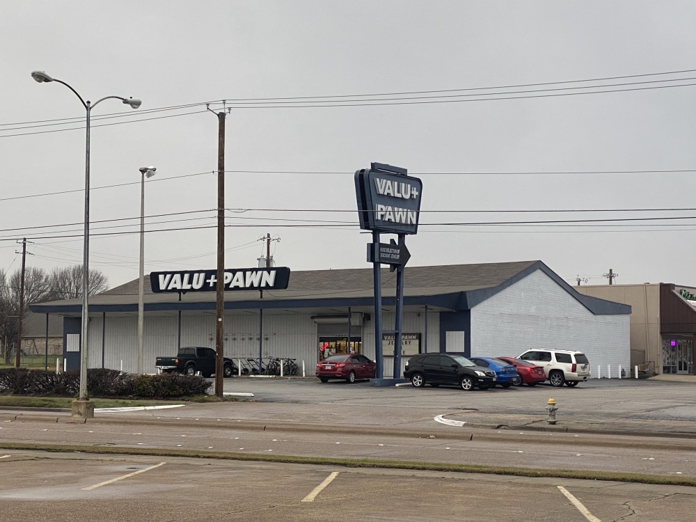 Valu + Pawn 01